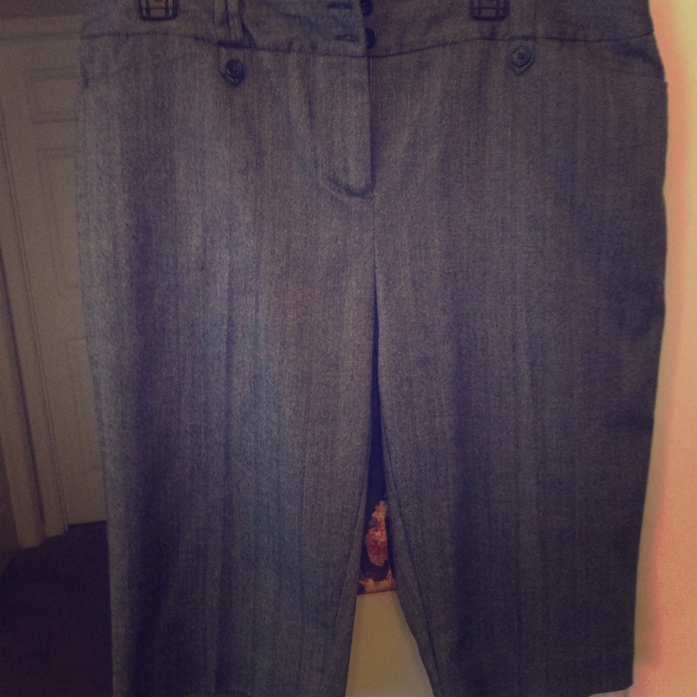 Grey crop pants